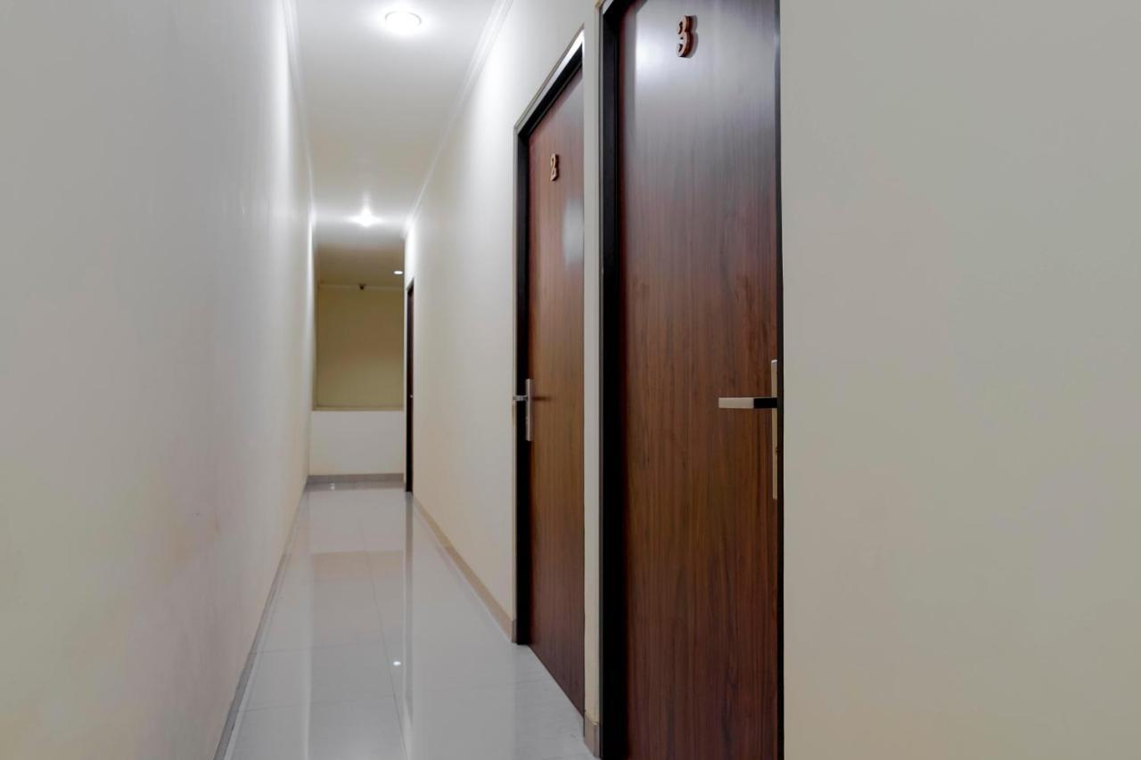 Reddoorz @ Jalan Biak Roxy Jakarta Luaran gambar
